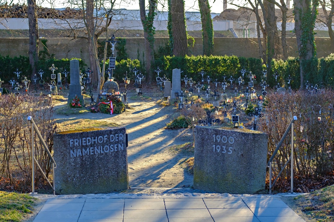 Kennen Sie den Friedhof der Namenlosen?
