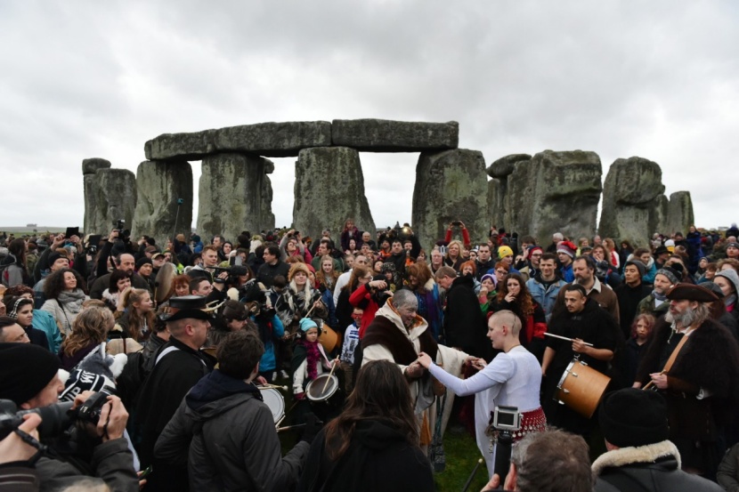 Geschichte und Legenden erwachen bei Stonehenge zum Leben