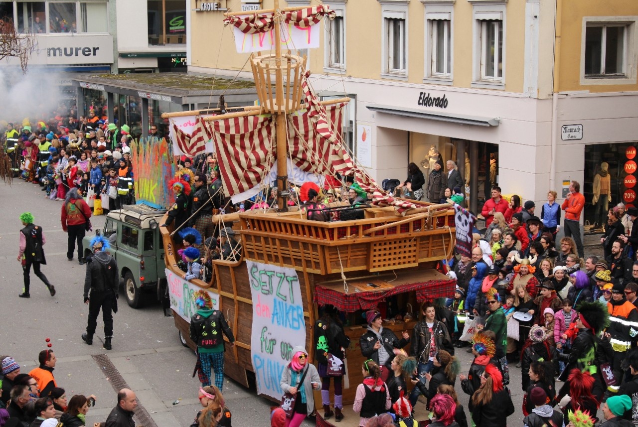 Blochzug Woher stammt der Brauch?